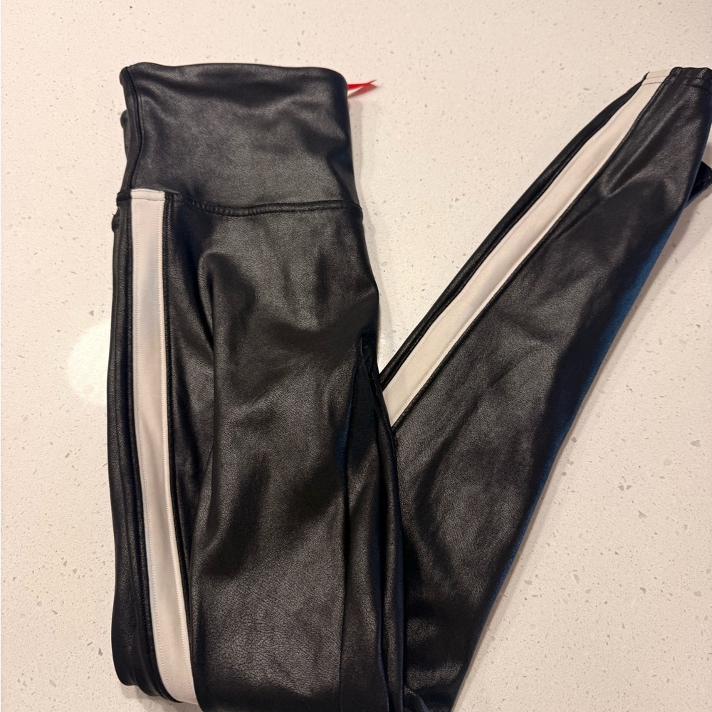 SPANX Black Faux Leather Leggings White Pinstripe Size Medium